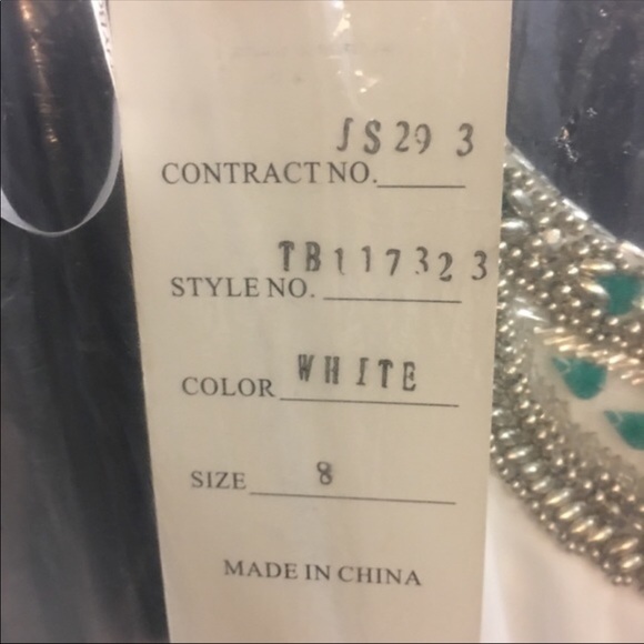 Egyptian style white 2 piece Tony Bowls Dress - Picture 4 of 5